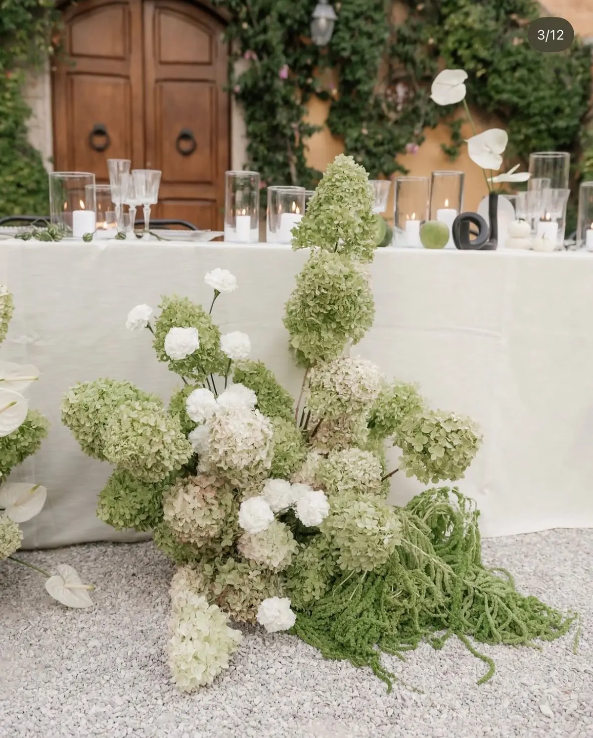 Composition florale moderne et naturelle – Poppy & Daisy