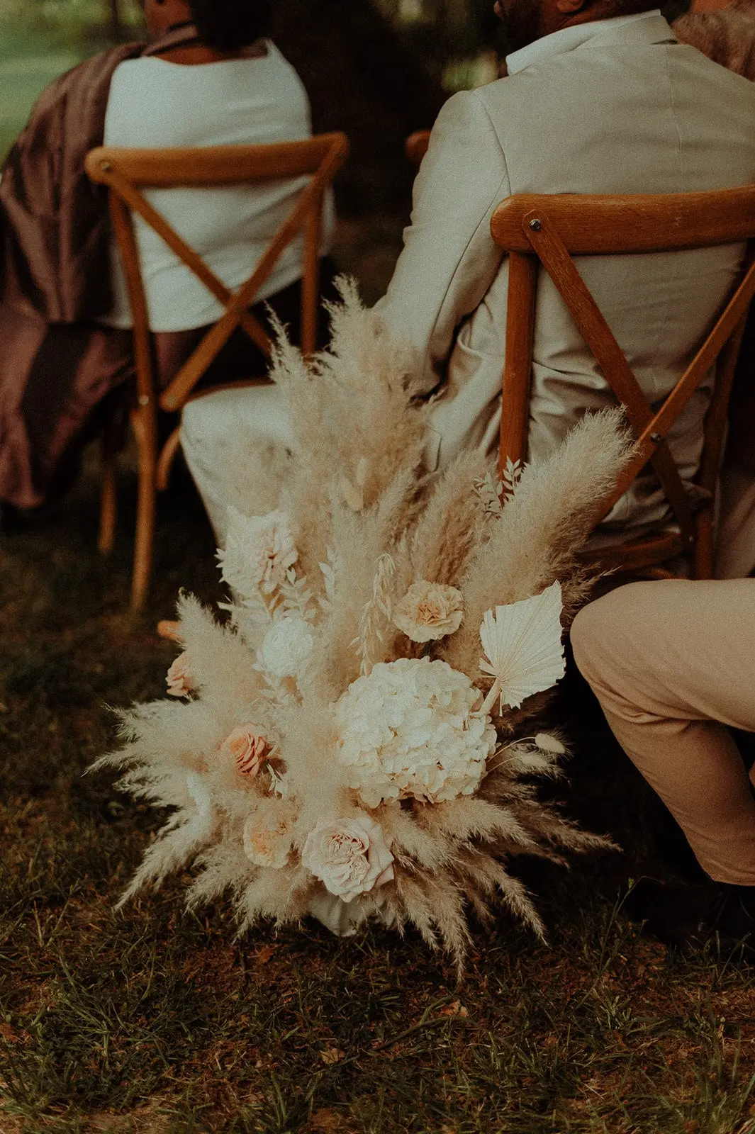 Décoration extérieure cérémonie laïque – fleurs et accessoires